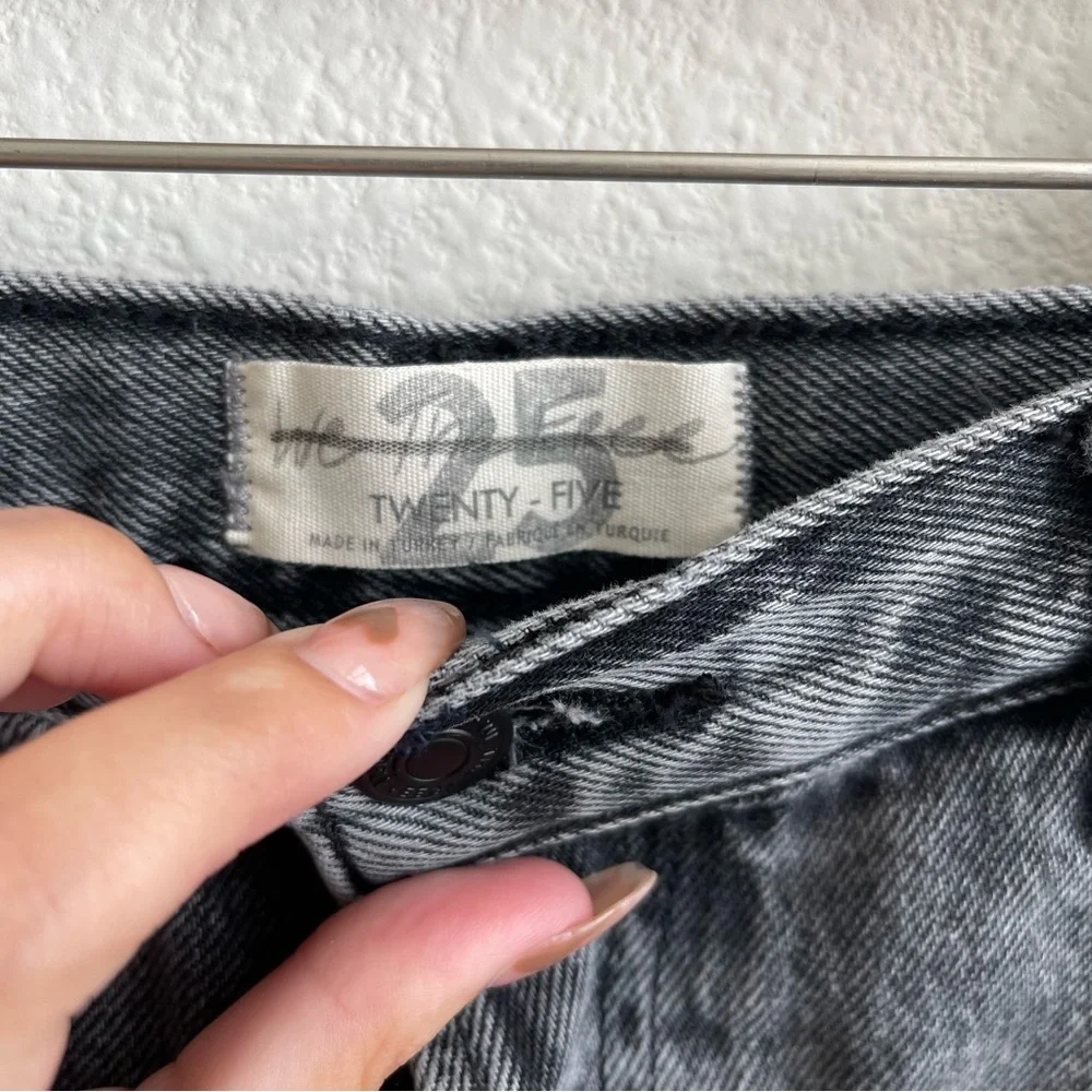 FREE PEOPLE Bottlerocket Grey Maggie Mid Rise Distressed Edgy Straight Leg Jeans - Picture 8 of 13